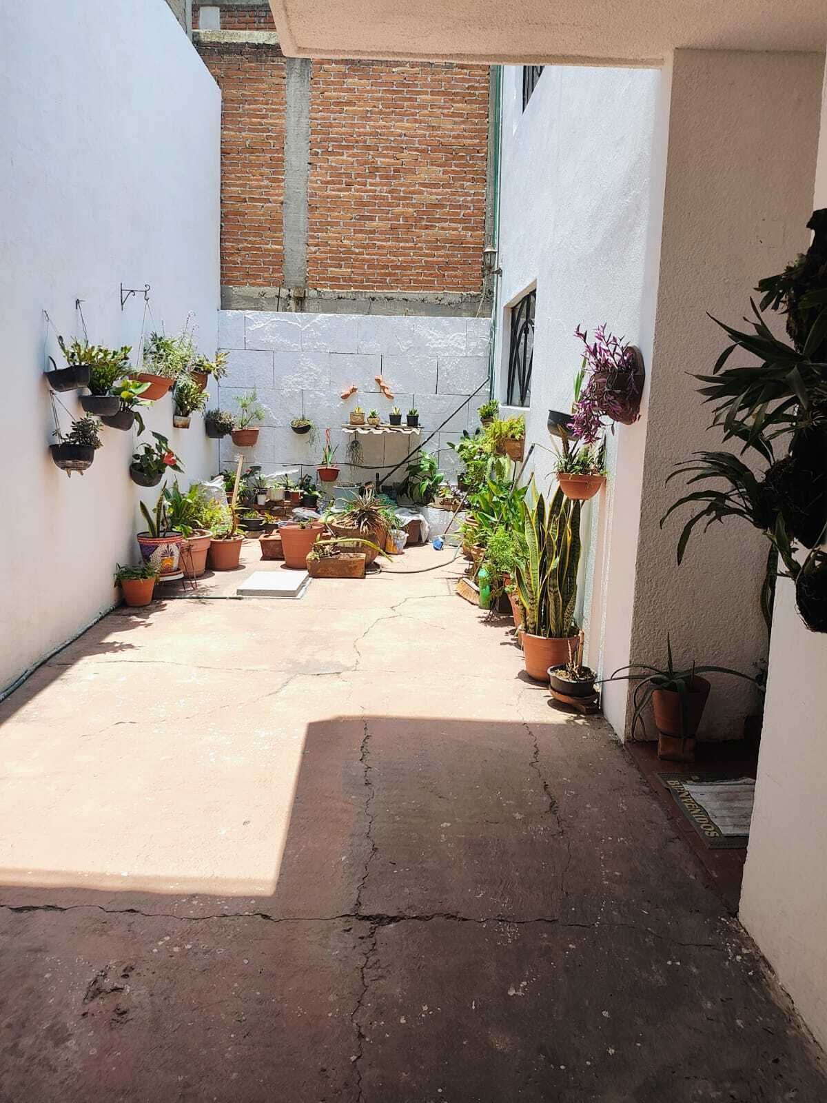 1 de 25: Estacionamiento