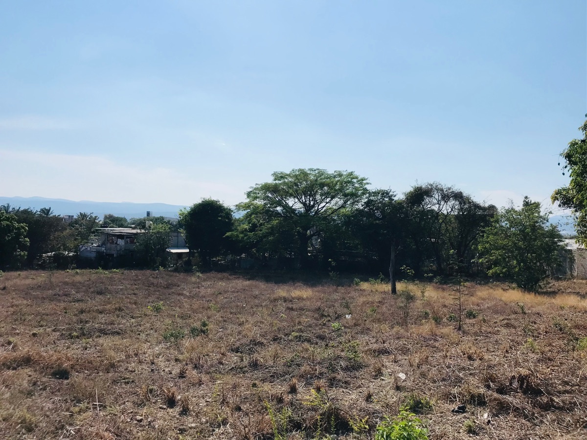 5 de 17: Terreno en venta Loma Bonita Terán, vista hacia el Poniente