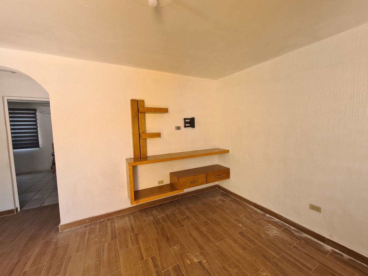 4 of 10: SALA
