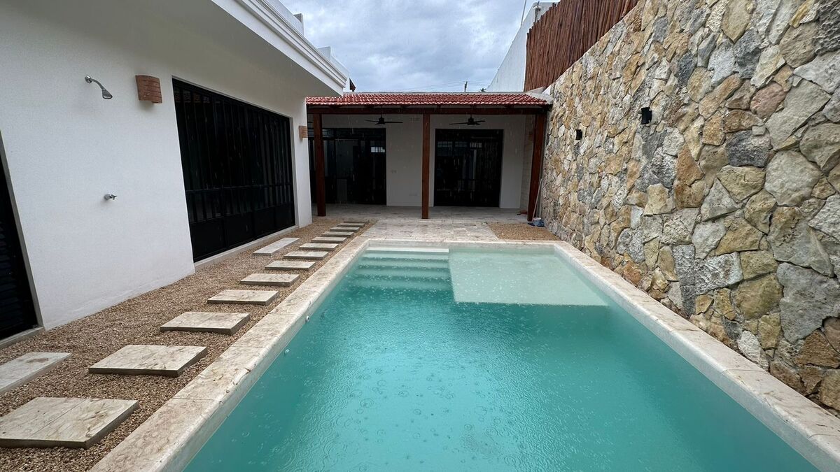 18 de 22: Fachada Posterior