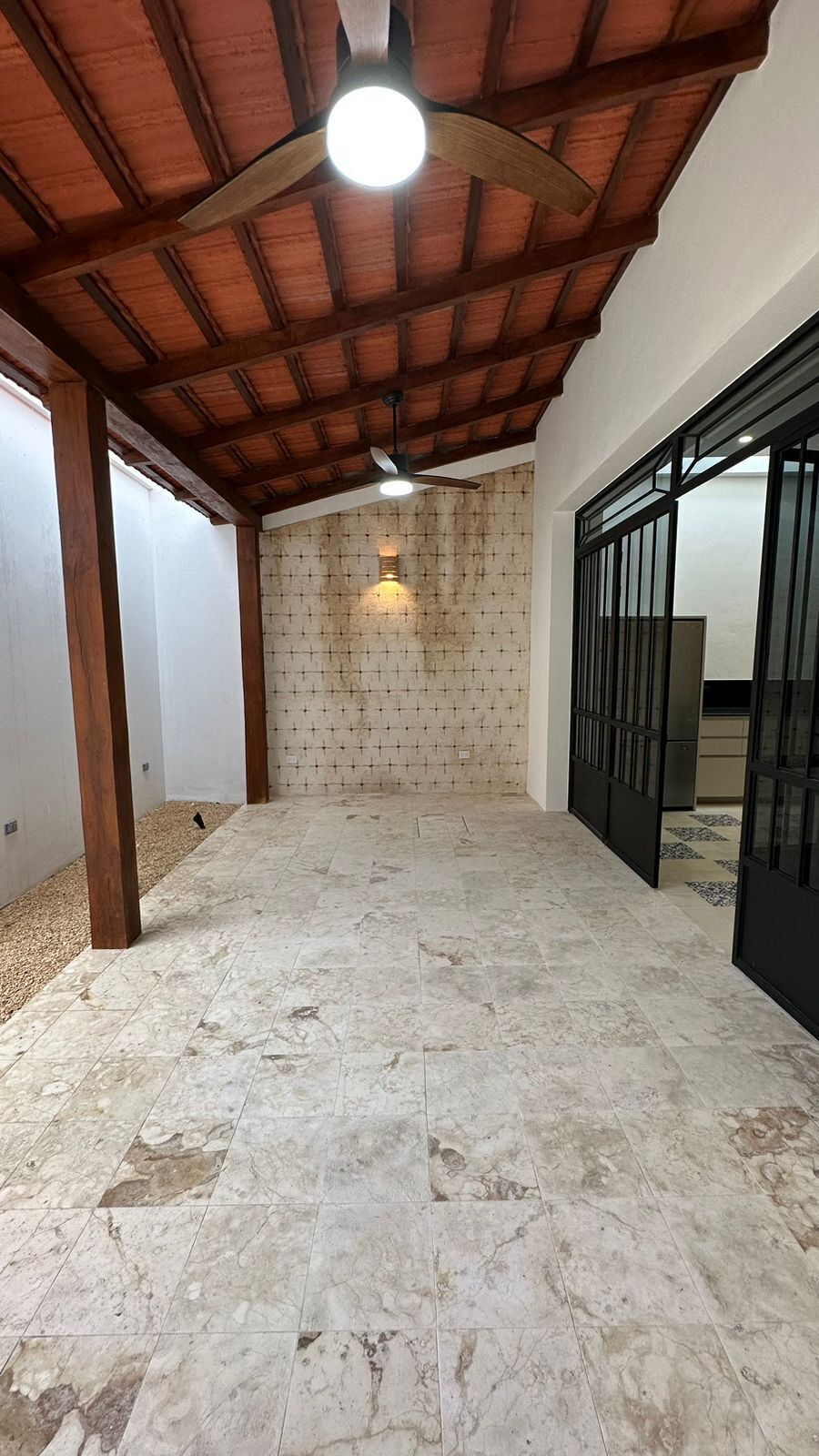 15 de 22: Terraza Techada