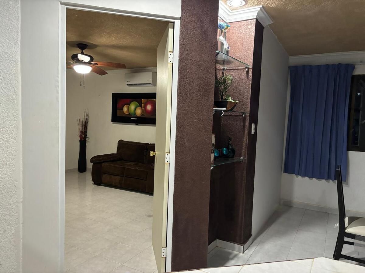 Casa en Brisas de Chuburna, Mérida, foto 3 de 10