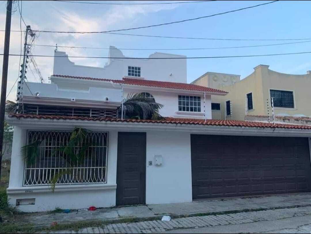 Hermosa residencia en colonia Miami, foto 1 de 13