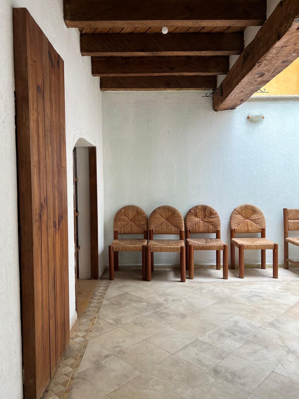 5 of 15: pasillo en sala