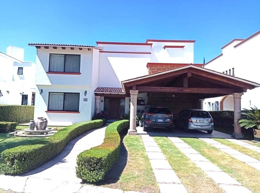 https://assets.easybroker.com/property_images/4556957/76463596/EB-QM6957.jpg?version=1718758197