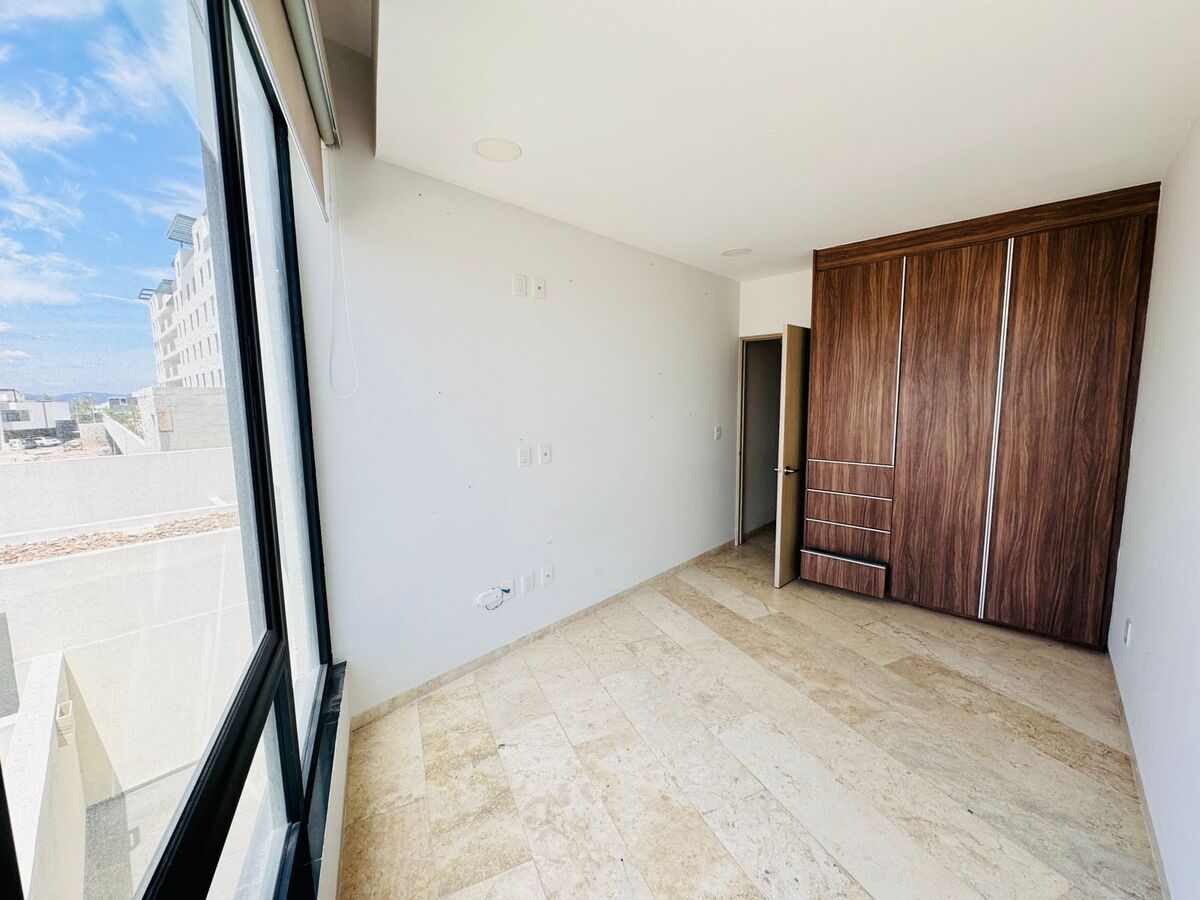 7 de 11: Habitación con closet