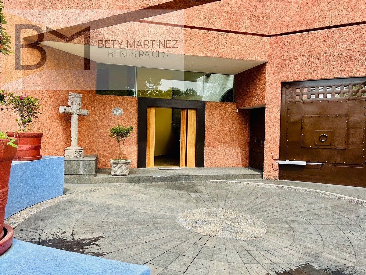 House in San Jerónimo Lídice, La Magdalena Contreras, photo 2 of 36