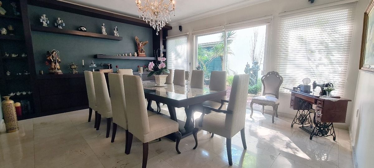 7 de 19: Comedor Amueblado