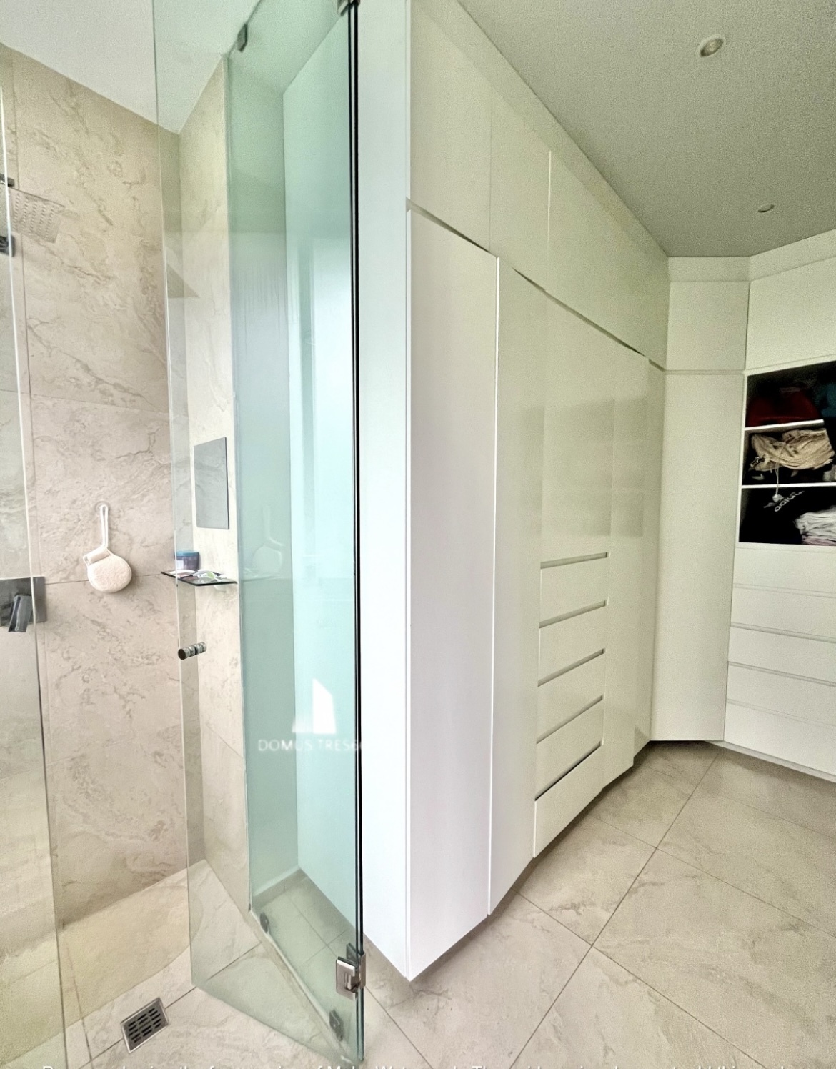 10 of 22: https://assets.easybroker.com/property_images/4559628/765156