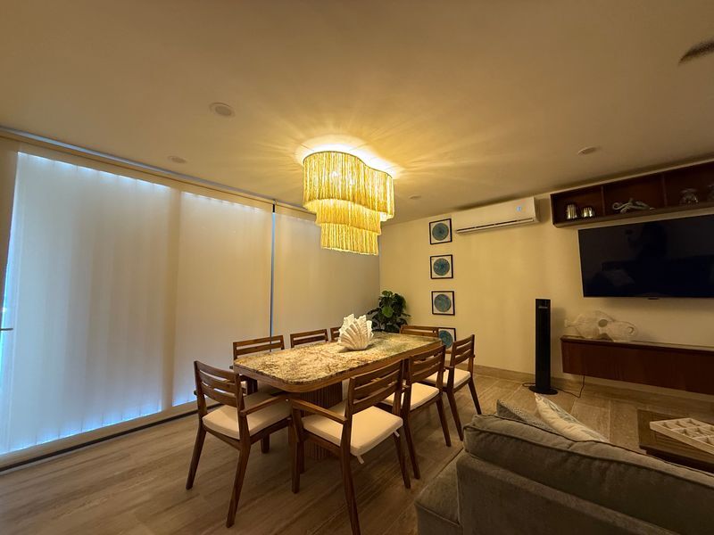 11 de 28: Sala, Comedor