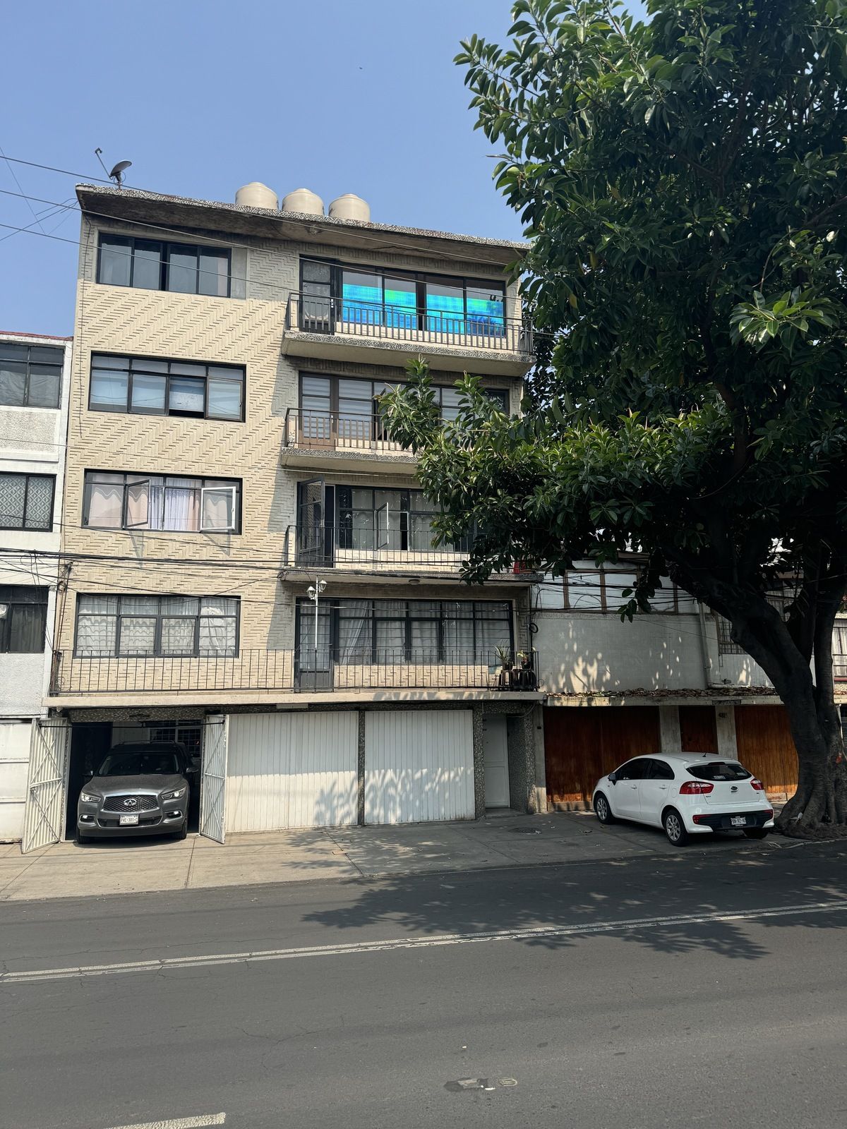 https://assets.easybroker.com/property_images/4566528/76649082/EB-QN6528.JPG?version=1719189680