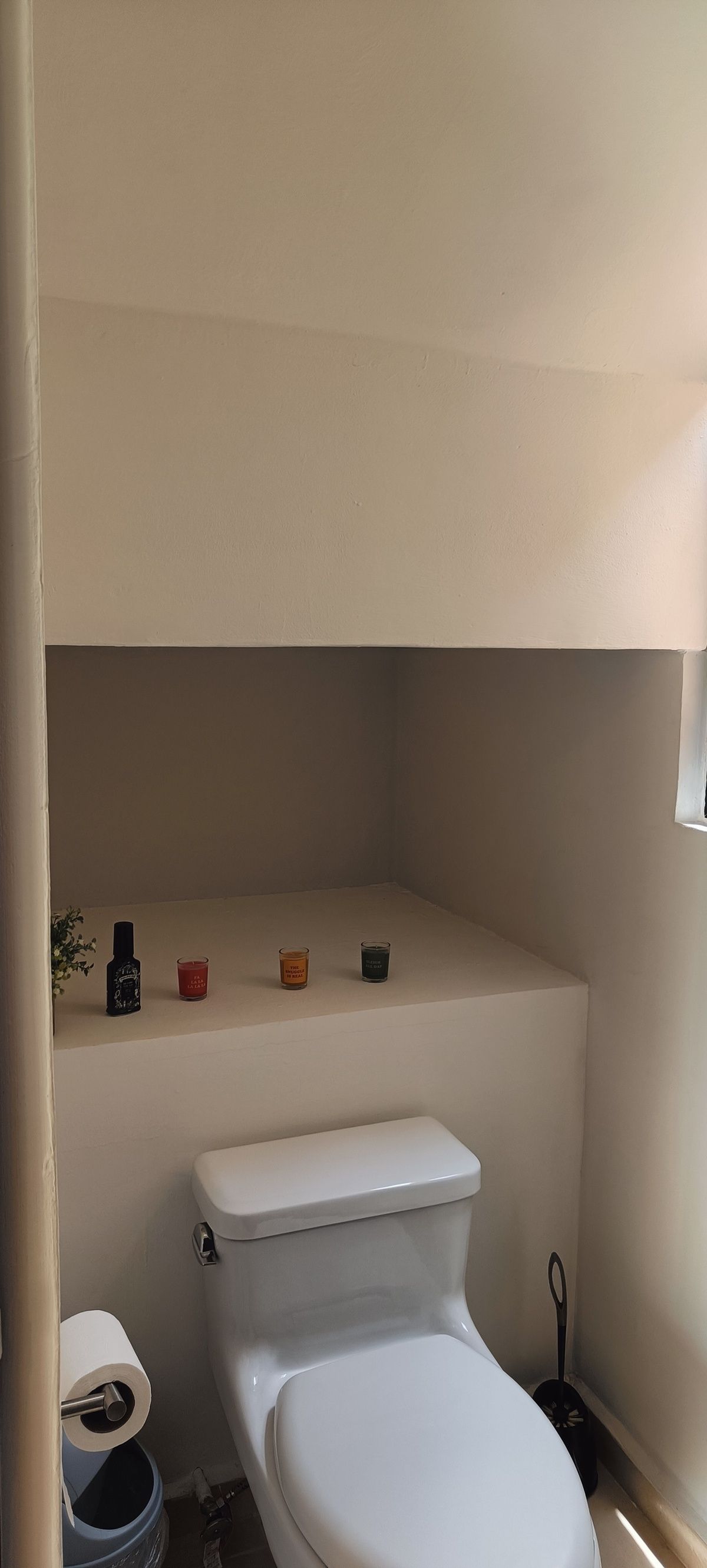 Baño de visitas con ventana