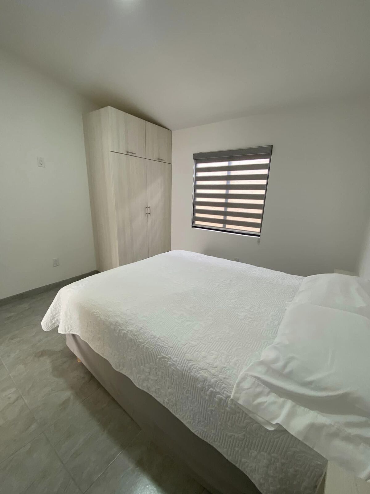 3 of 11: Habitación #1 con Closet