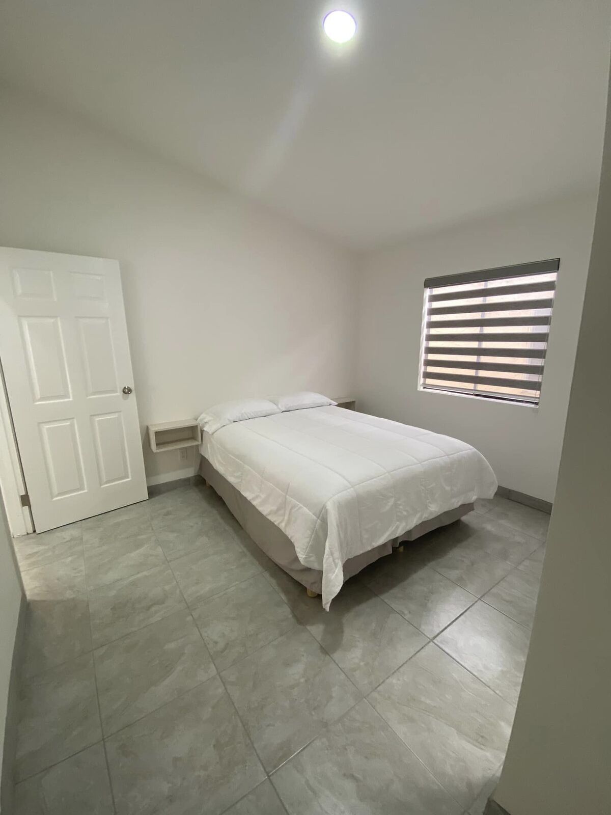 6 of 11: Habitación #2