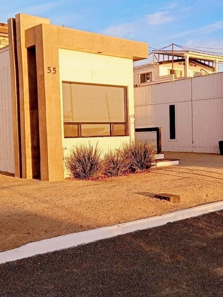 8 of 8: Vista exterior