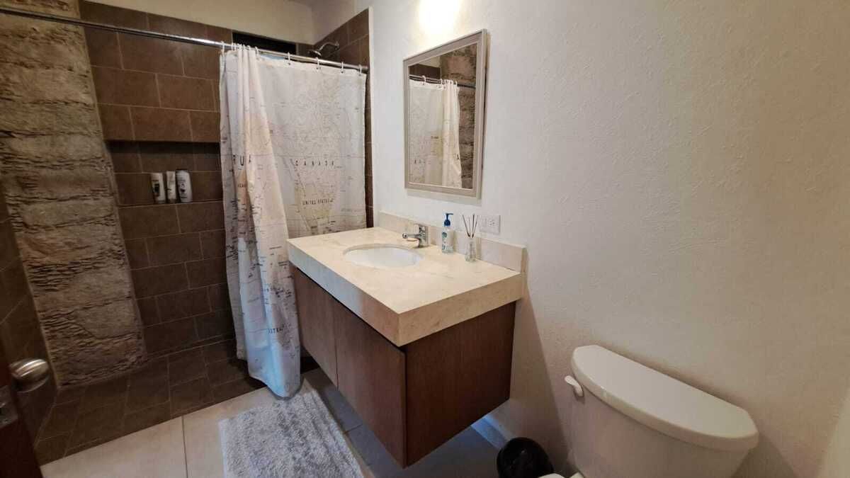 16 of 24: DEPTO 4 BAÑO