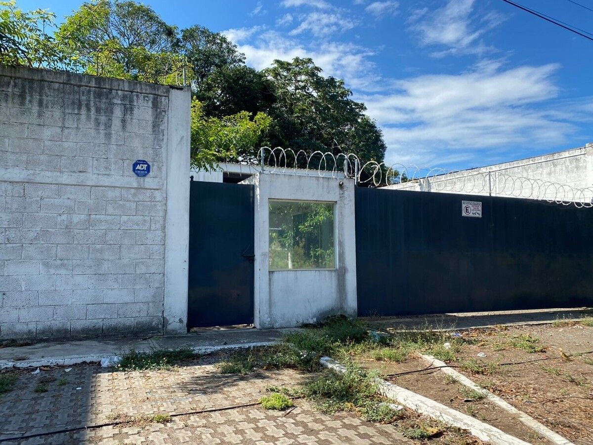 VENTA Bodega comercial de 600 M2 con oficinas en El Tejar, Medellín, Veracruz