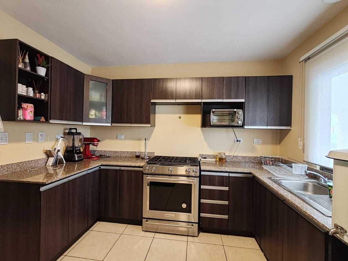 5 of 25: Cocina