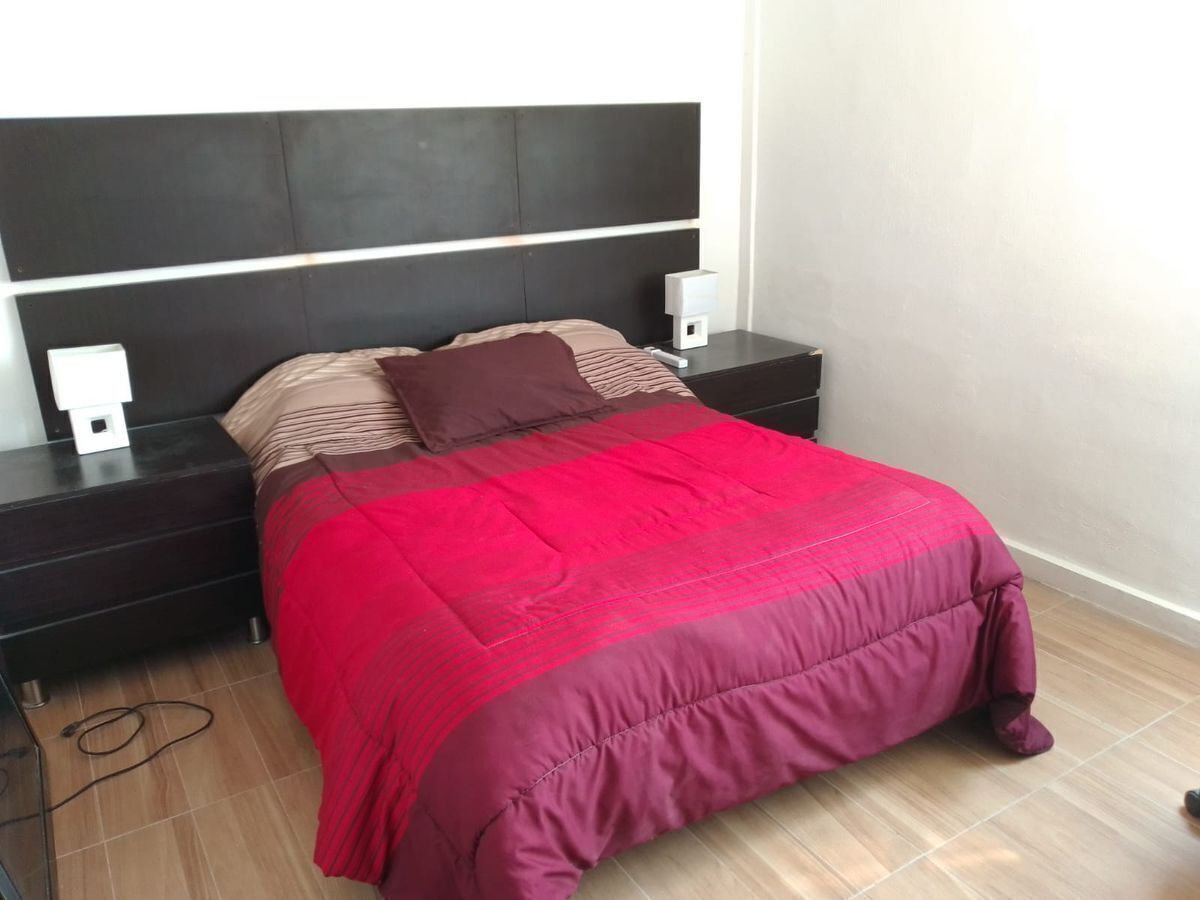 ¡Baja de precio! Casa de 10 recámaras y un depa Las Americas, Naucalpan! - foto 5