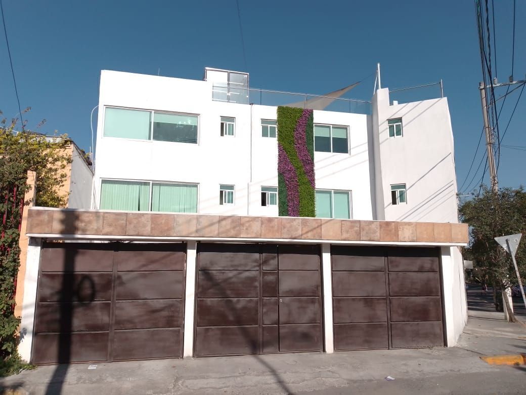 ¡Baja de precio! Casa de 10 recámaras y un depa Las Americas, Naucalpan! - foto 1