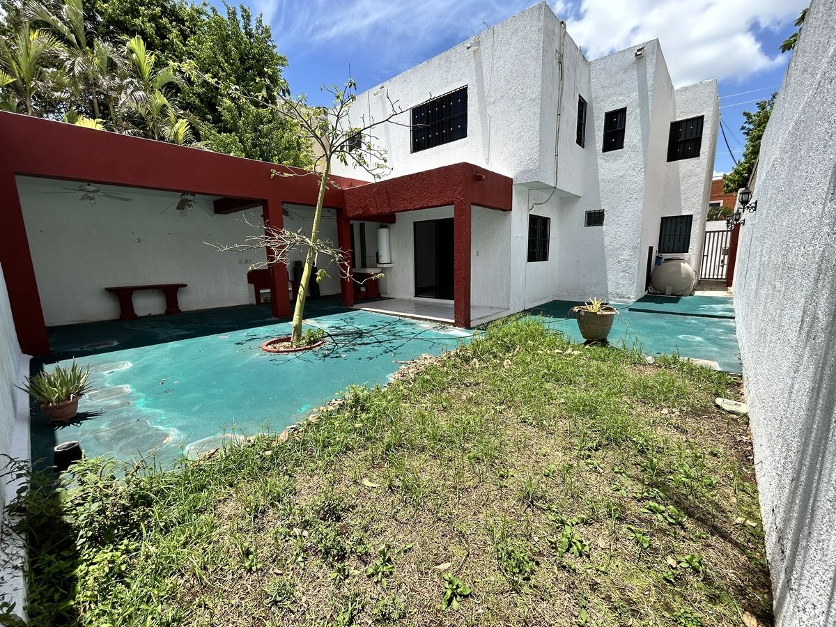 Casa em Jardines de Vista Alegre II, Mérida, foto 2 de 22