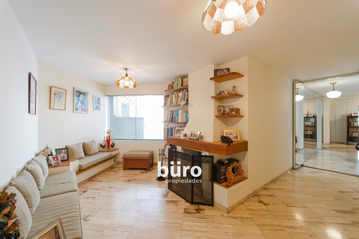 2 de 17: Sala de estar privada con chimenea