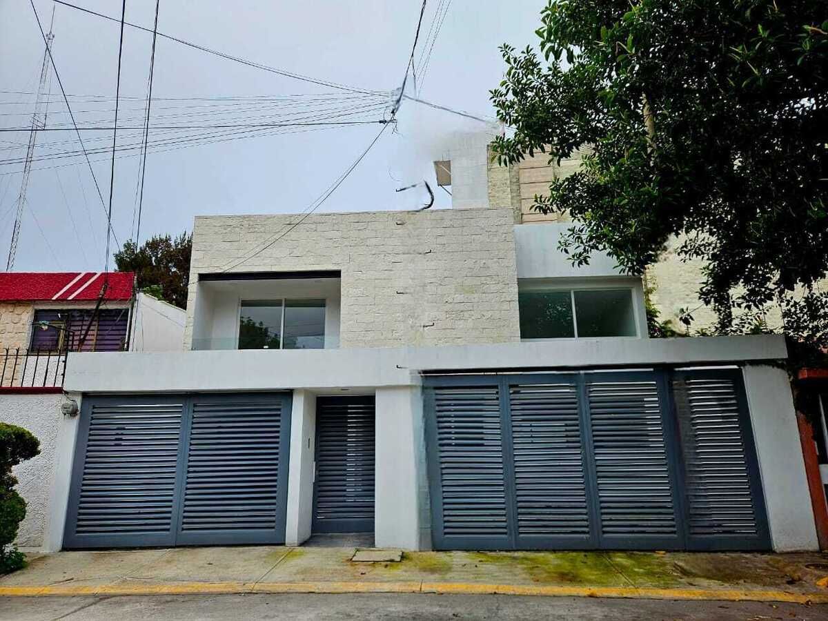 2 de 35: Fachada