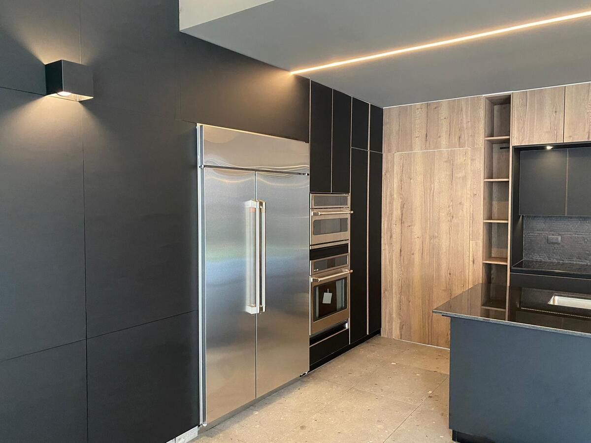 2 de 19: COCINA EQUIPADA