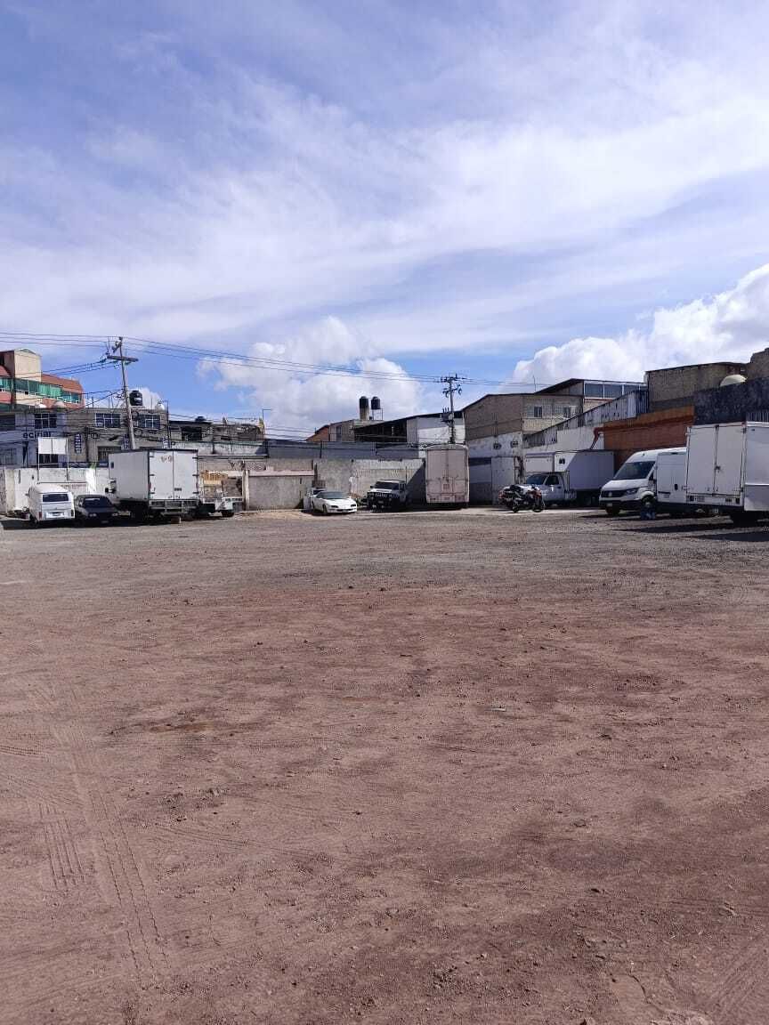 SE VENDE TERRENO EN INTERLOMAS.