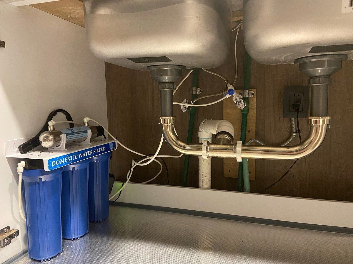 10 of 35: Filtro para agua