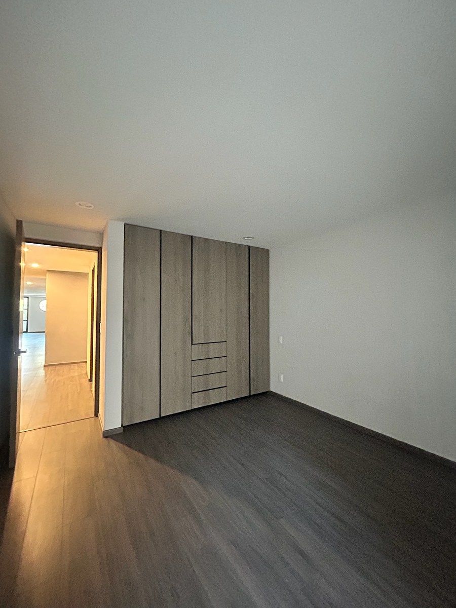 24 of 35: Recámara 2