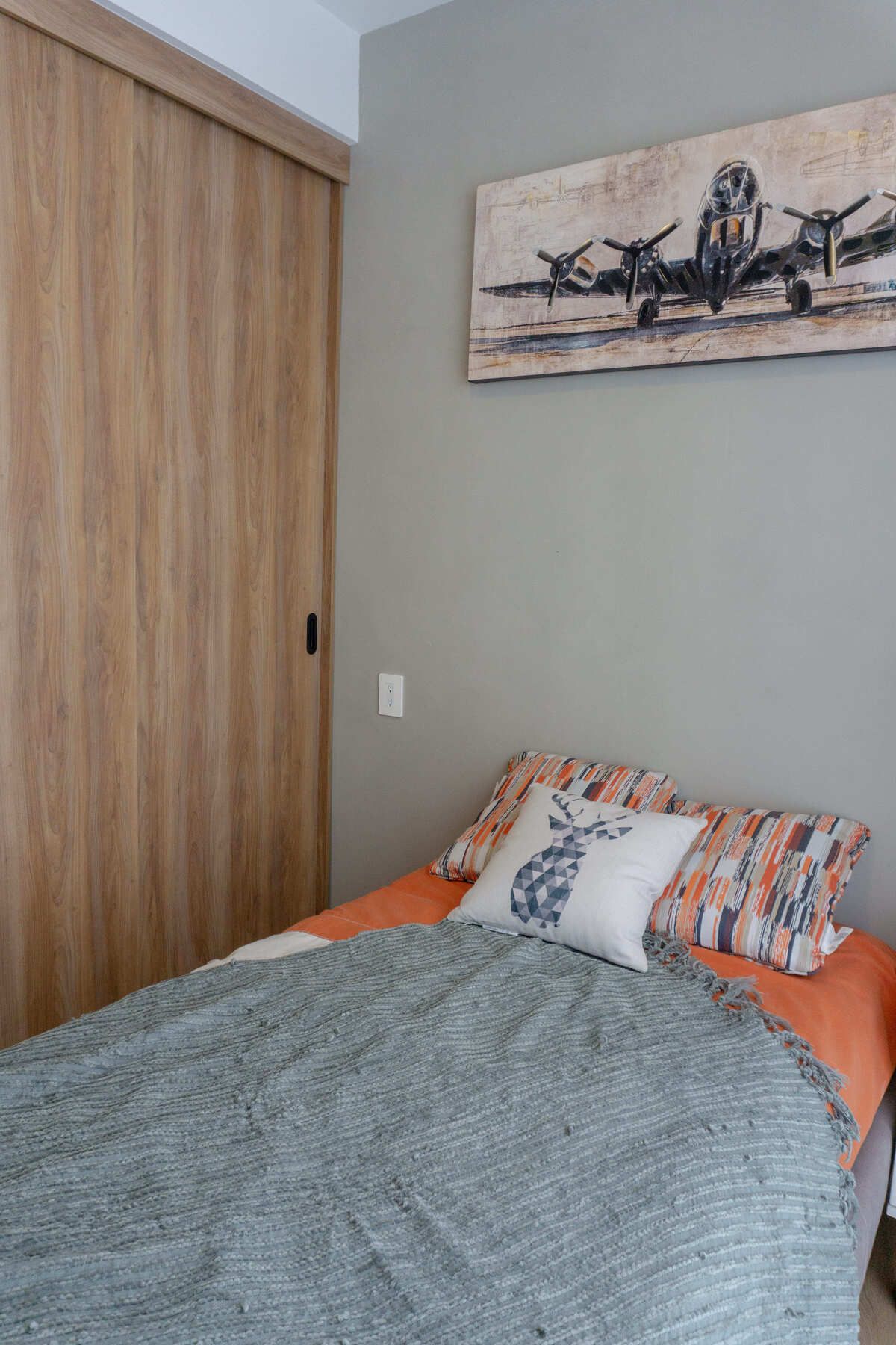 16 de 18: Recámara secundaria con closet