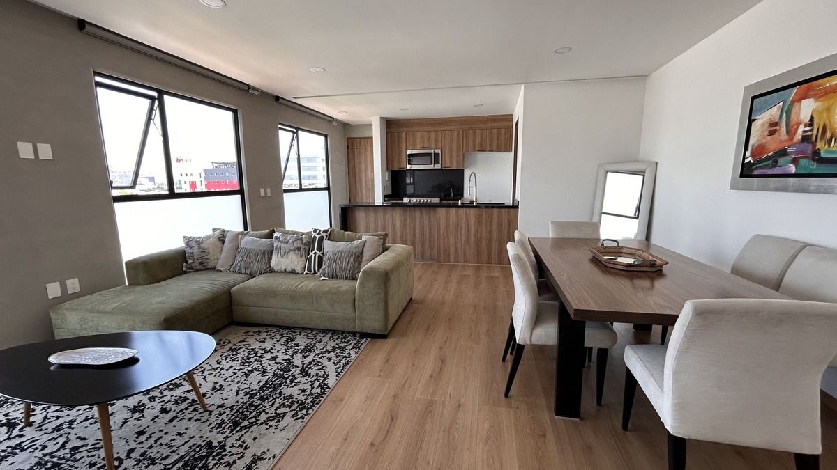 8 de 18: Estancia iluminada por luz natural