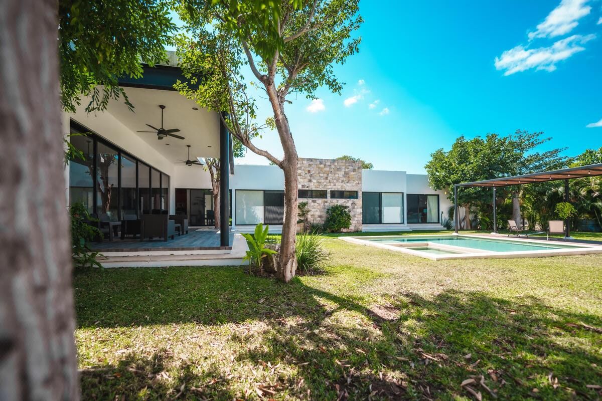 RESIDENCIA AMUEBLADA EN VENTA, DE UNA PLANTA - foto 1