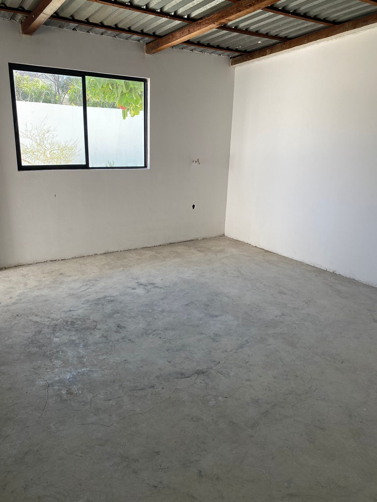 28 de 39: ultima habitación con baño privado patio trasero