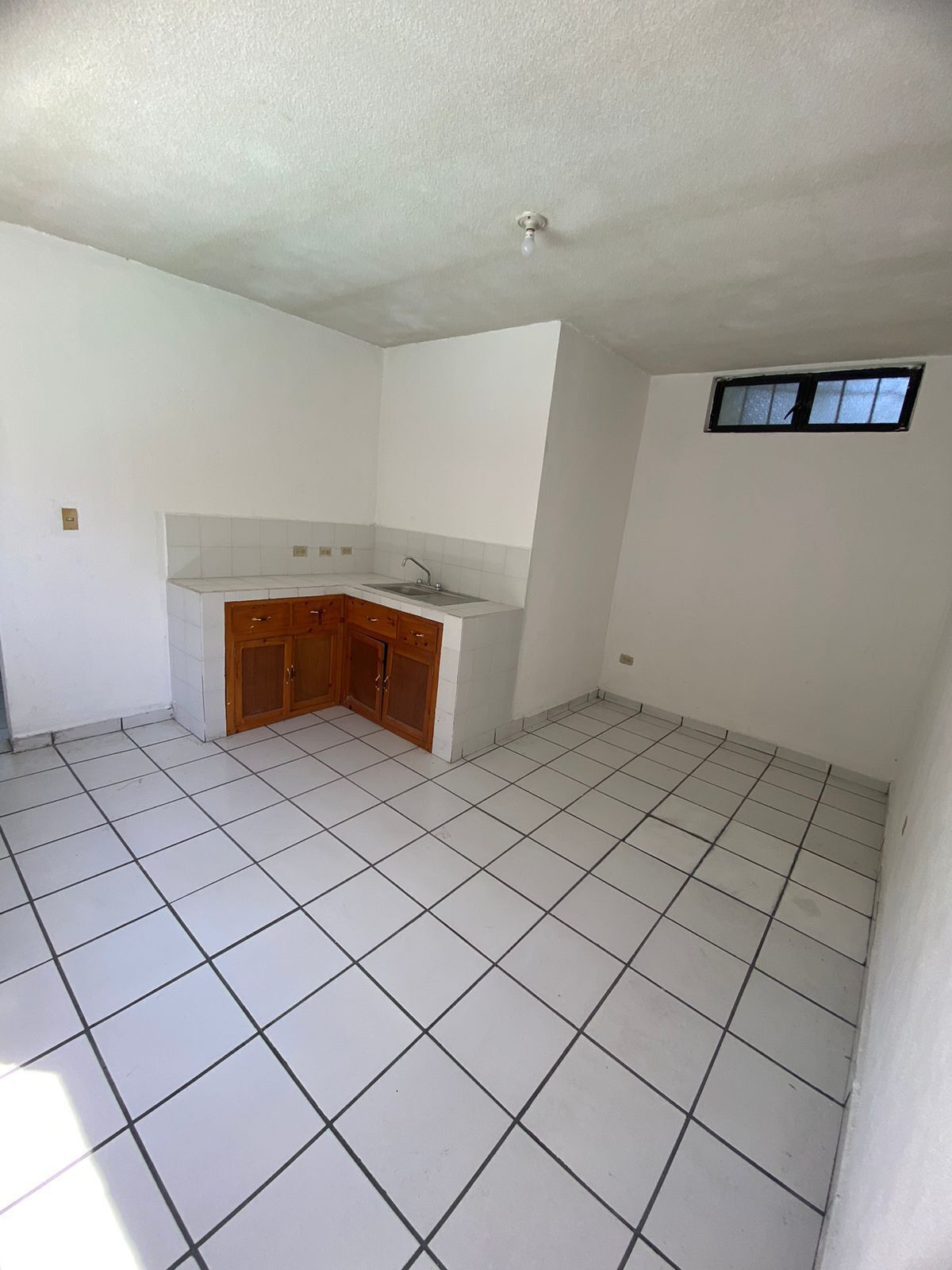 34 de 39: departamento área de cocina