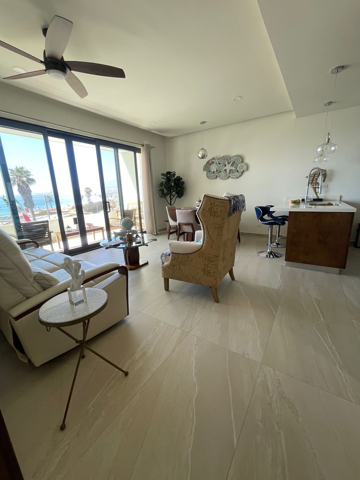 11 de 17: Sala Comedor