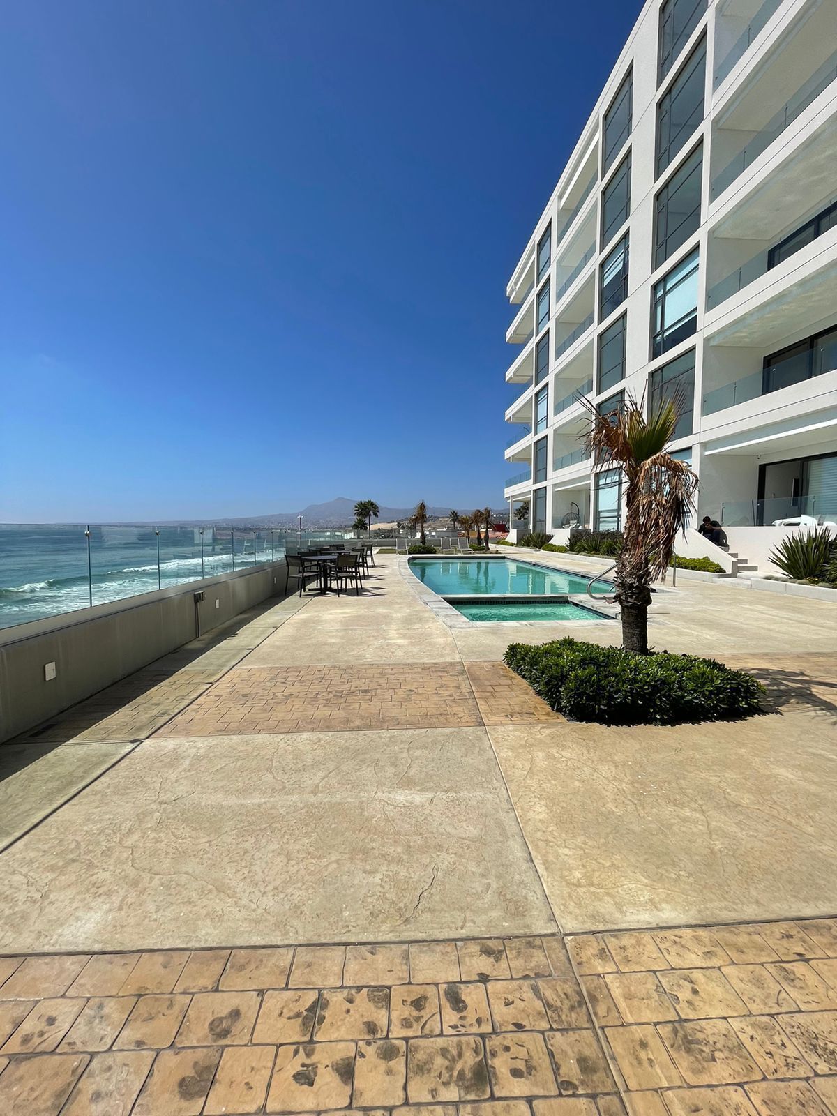 1 de 17: Alberca y vista al mar