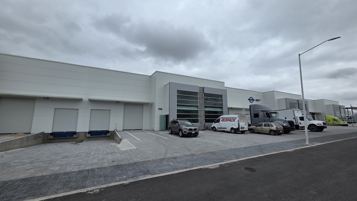 7 de 14: Bodega Industrial Parque en Zona Parques BQ, Qro.