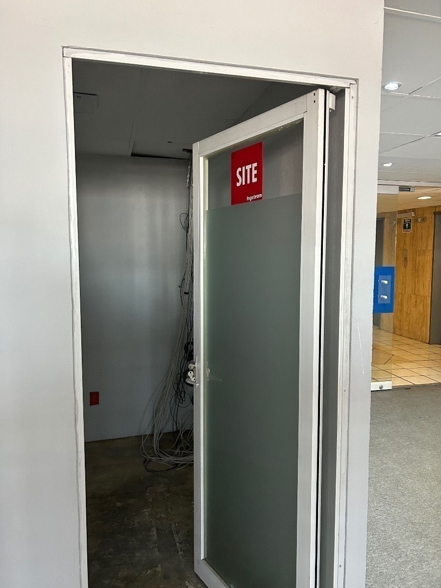 OFICINA EN ANZURES ACONDICIONADA