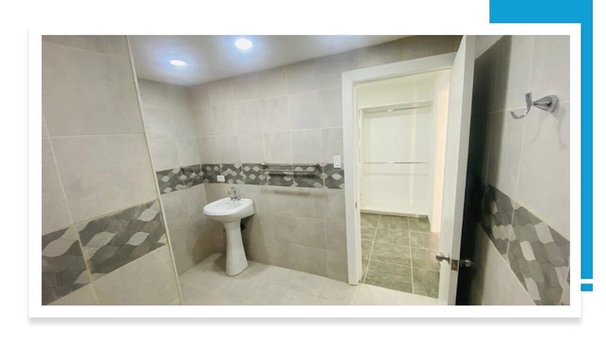 17 de 18: BAÑO RECAMARA PRINCIPAL