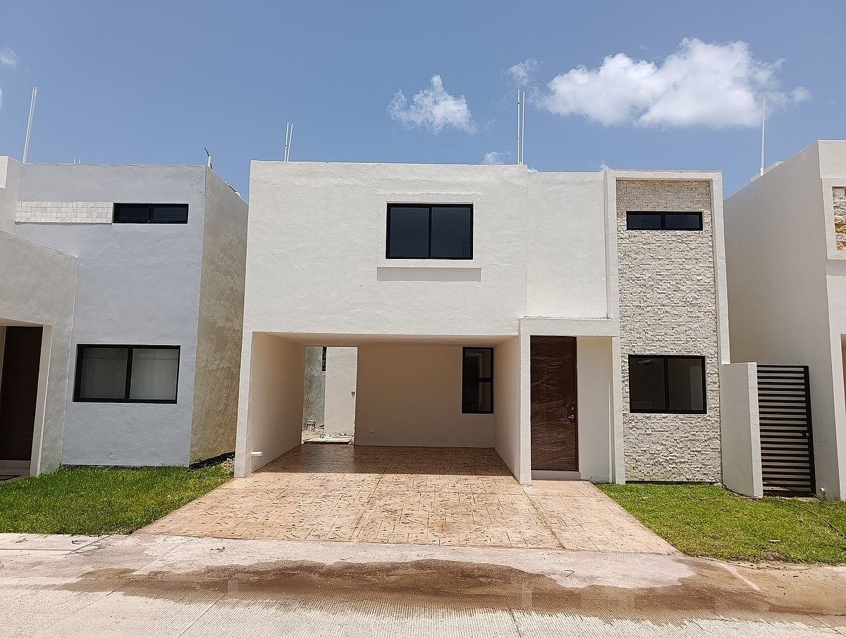 House in Privada Morera with Pool, Solar Panels, Covered Garage. RS Mod 168 - foto 1
