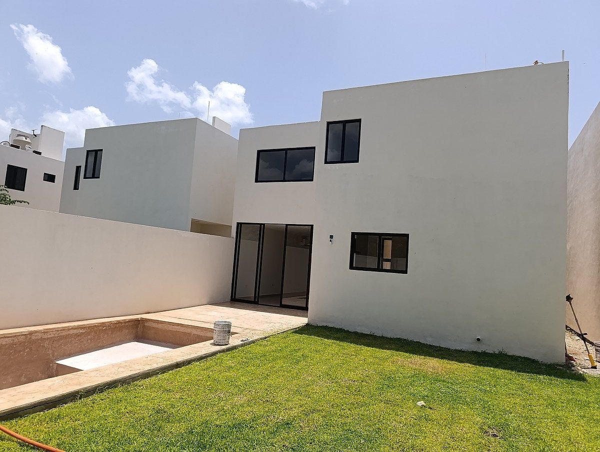 House in Privada Morera with Pool, Solar Panels, Covered Garage. RS Mod 168 - foto 2