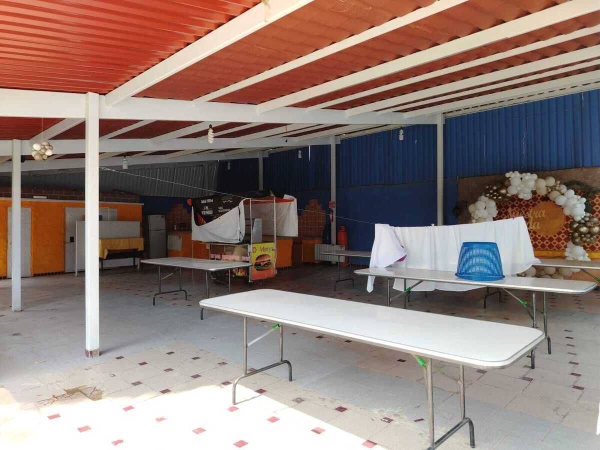 EXCELENTE INVERSION CASA CON NEGOCIO DE CASINO TERRAZA INCLUIDO - foto 4