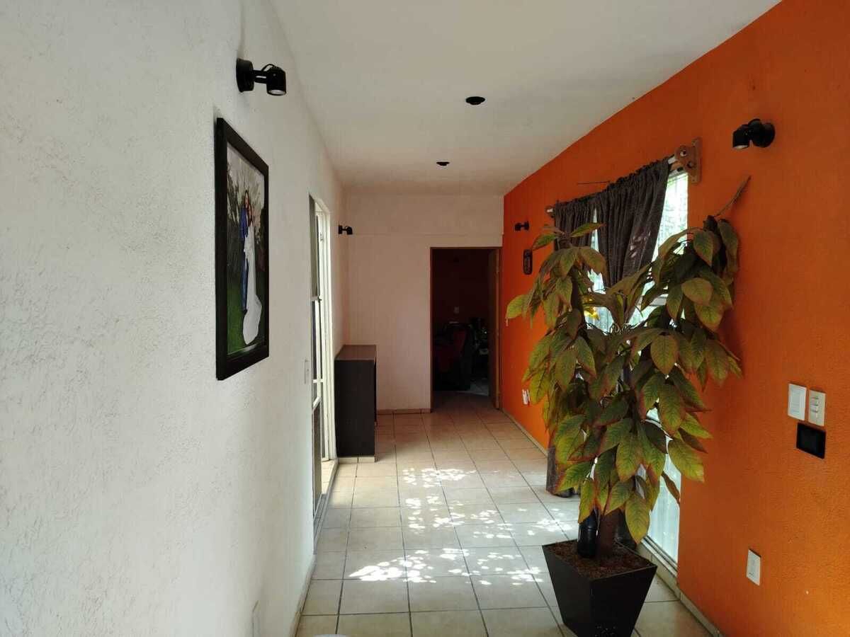 EXCELENTE INVERSION CASA CON NEGOCIO DE CASINO TERRAZA INCLUIDO - foto 3