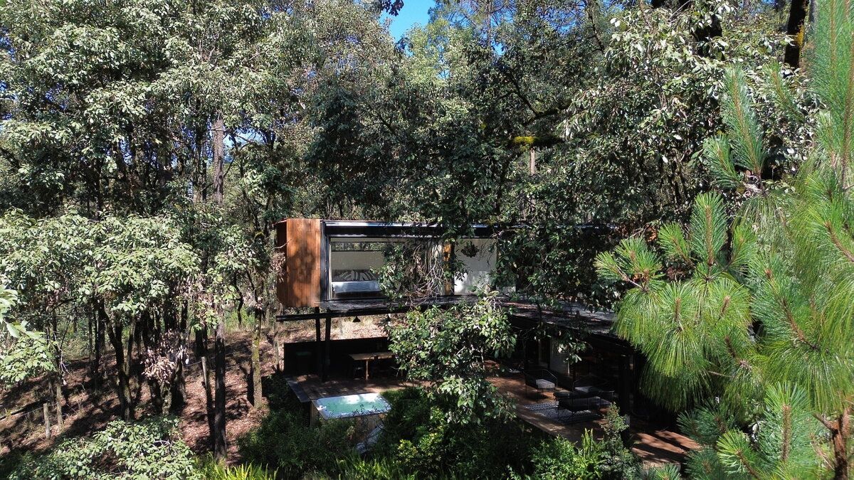 2 of 28: Vista a la terraza