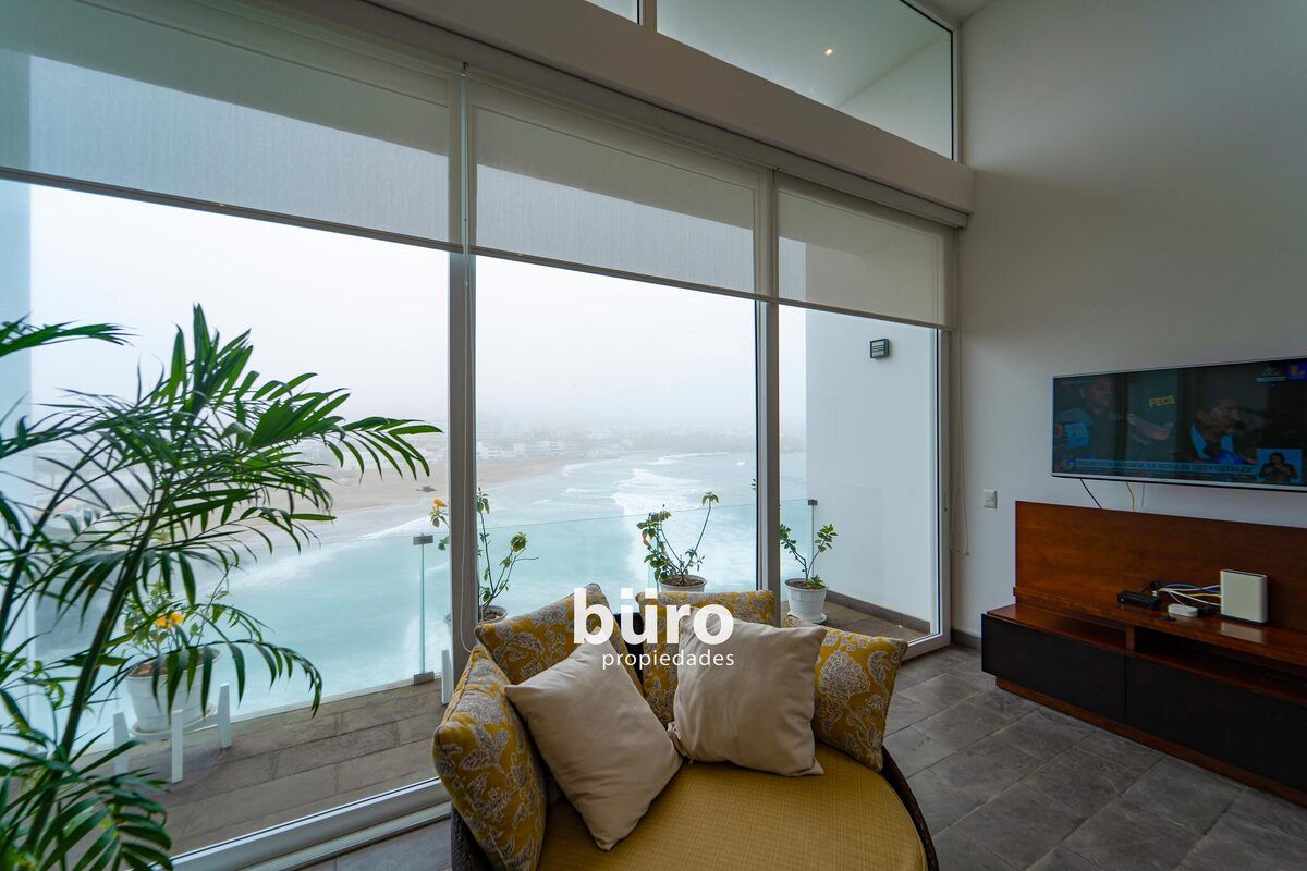 8 de 27: Vista al mar desde todos los espacios de la casa