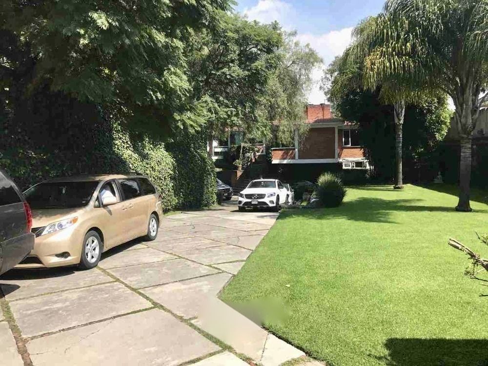 Venta Excelente Casa Con Bungalow y Vigilancia Privada, Jardines Del Pedregal