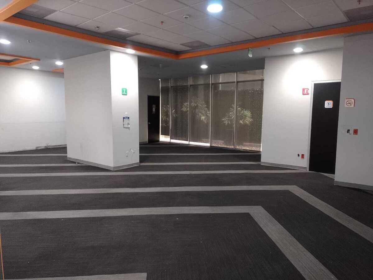 Sala Comercial em Residencial Santa Bárbara, San Pedro Garza García, foto 11 de 19