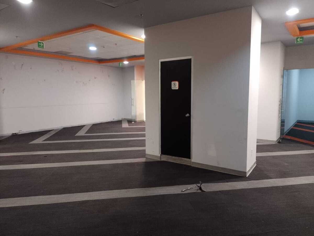 Sala Comercial em Residencial Santa Bárbara, San Pedro Garza García, foto 10 de 19